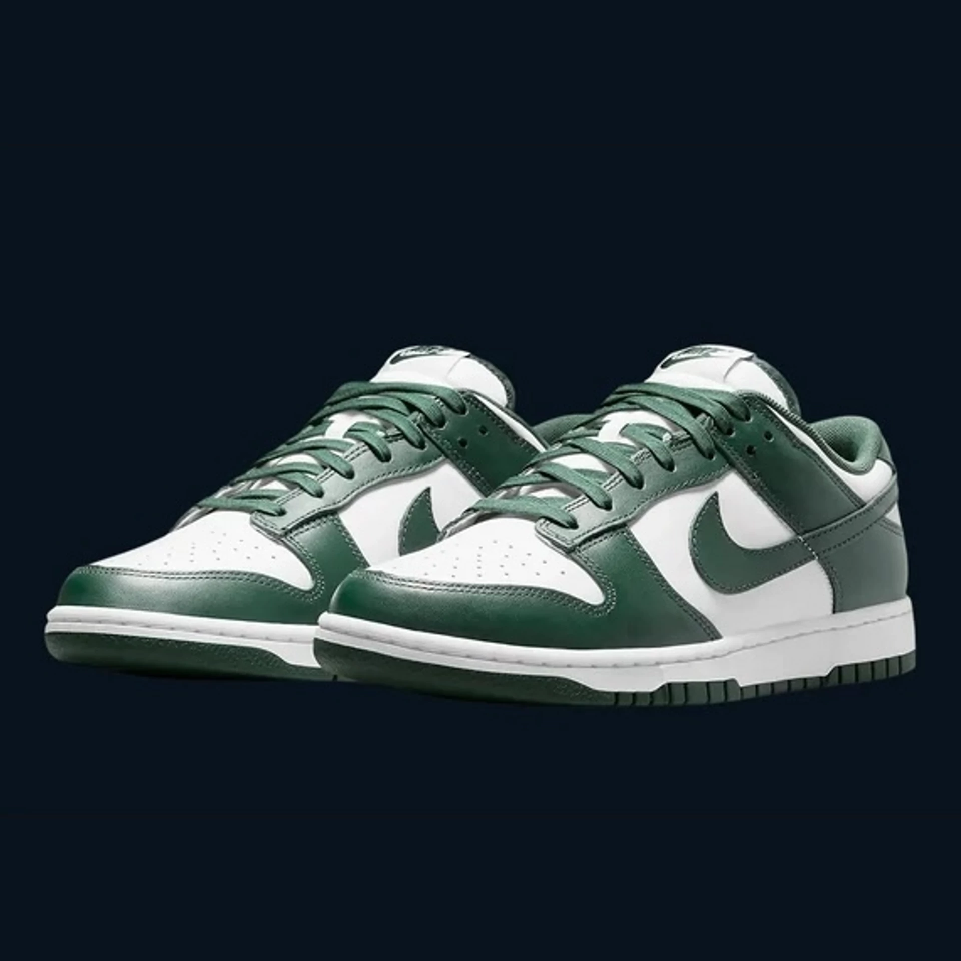 Nike Dunk Low "Michigan State"