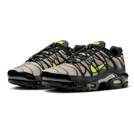 Nike Air Max Plus Utility "Black College Grey Volt"