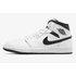 Kép 8/8 - Air Jordan 1 Mid (GS) "Reverse Panda"