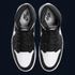Kép 4/8 - Air Jordan 1 Retro High OG "Black White"