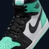Kép 7/8 - Air Jordan 1 Retro High OG "Green Glow"