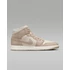 Kép 4/8 - Air Jordan 1 Mid SE "Legend Light Brown"