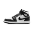 Kép 2/5 - Air Jordan 1 Mid "Panda"