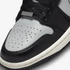 Kép 8/9 - Air Jordan 1 Mid SE "Black Chrome"